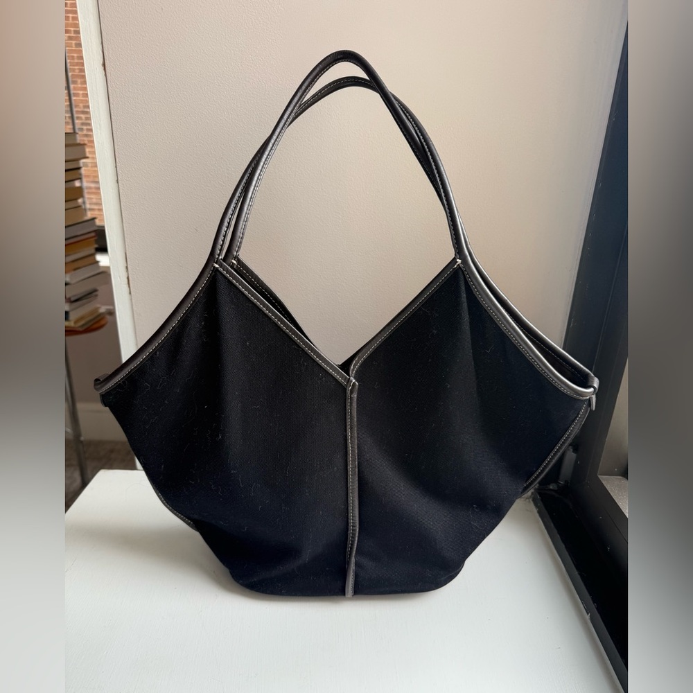 Functional Hereu Black Women's Handbag